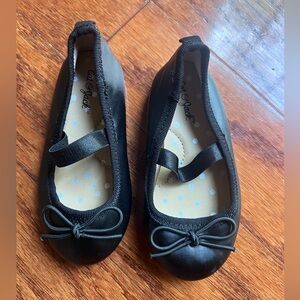 Cat & Jack Black Girls Bow Strap Ballet Flats